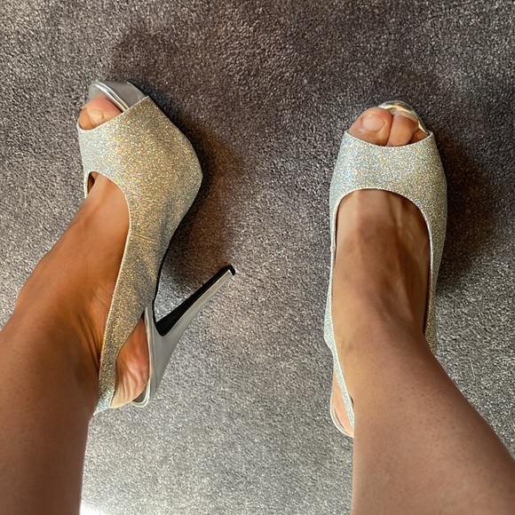 Michaelangelo by David Bridal heals - Picture 5 of 6